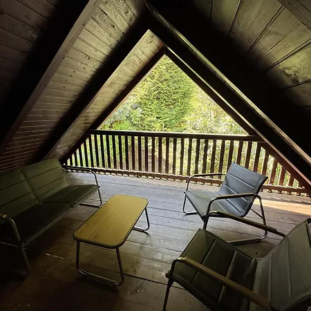 Secret Forest Retreat *