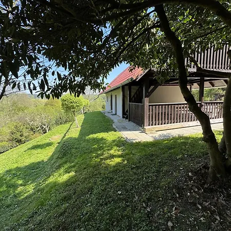別荘 Secret Forest Retreat *